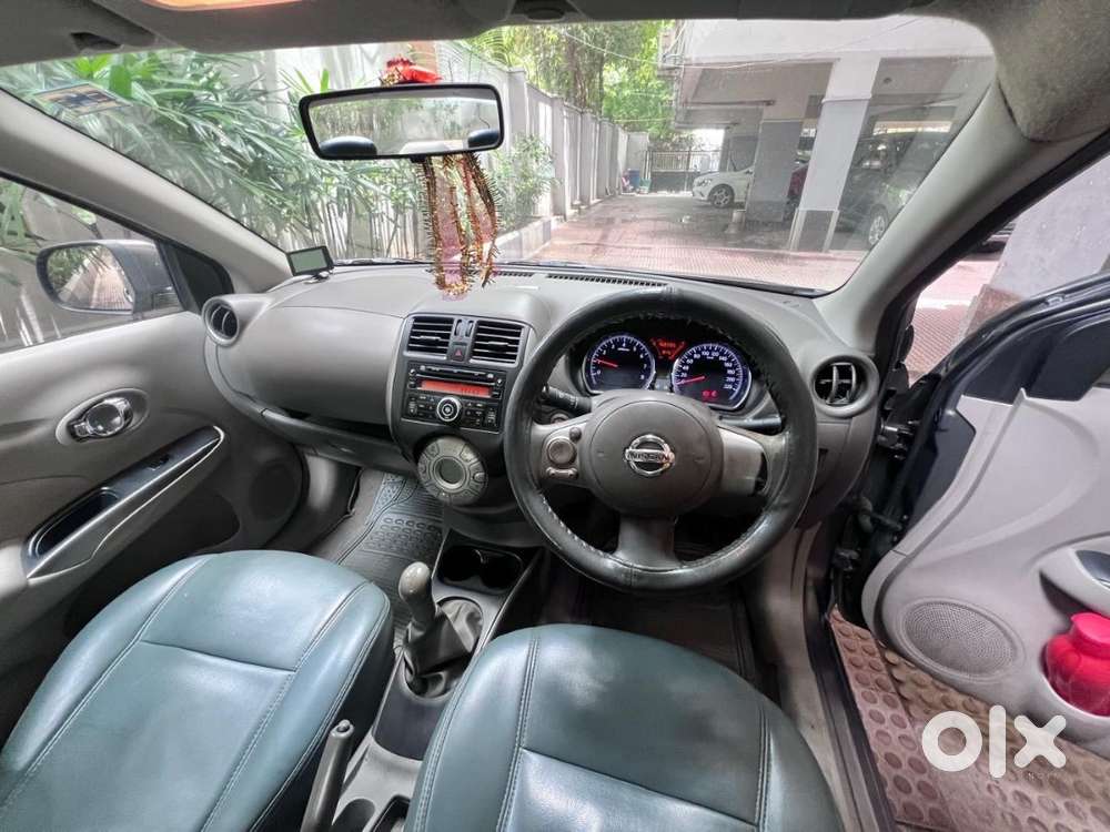 Nissan Sunny - 2011 Petrol, 1st Hand And Top Model