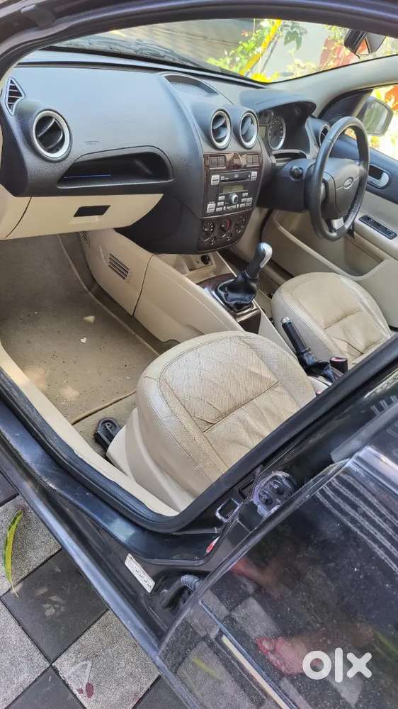Ford Fiesta 2009 Diesel Well Maintained And Airbag