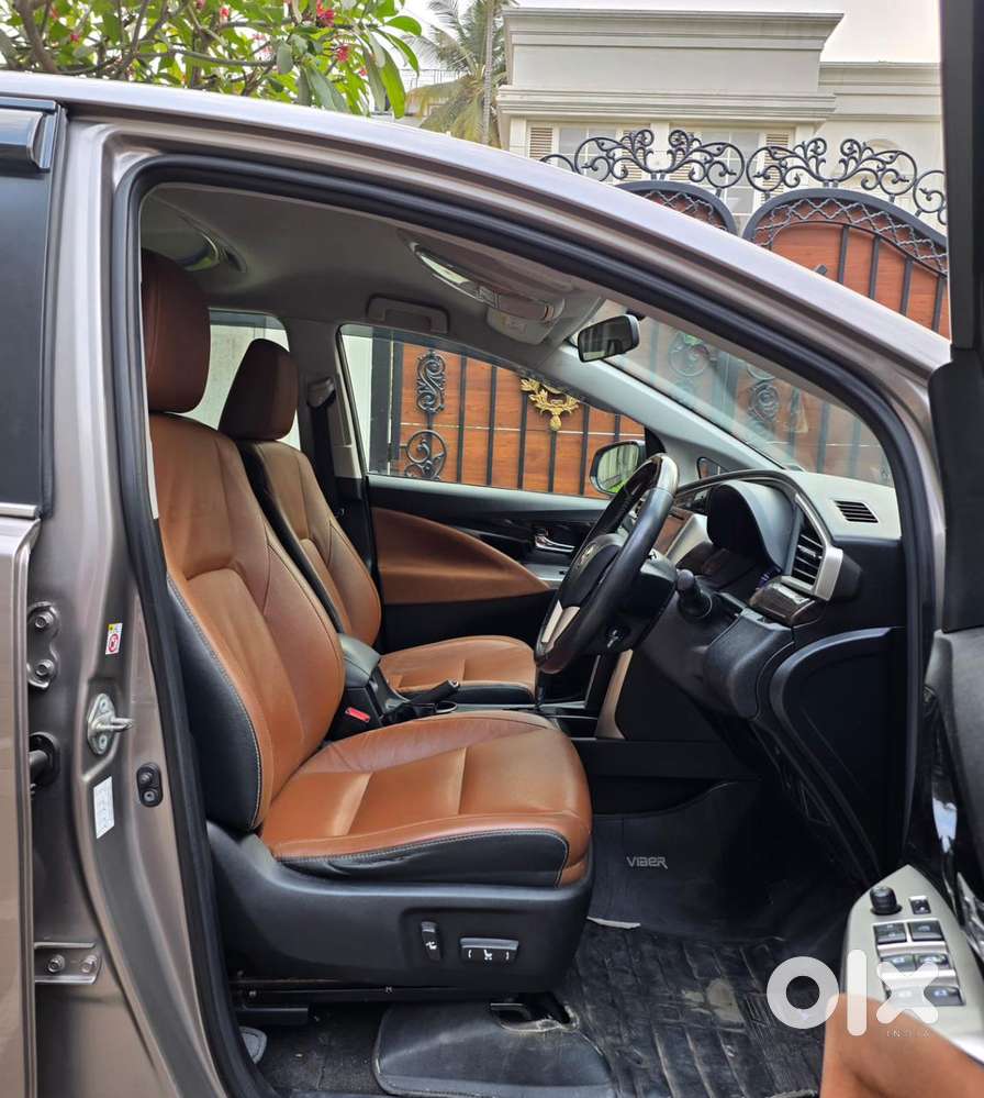 Toyota Innova Crysta 2.8 Gx Automatic 8 Str, 2019, Petrol