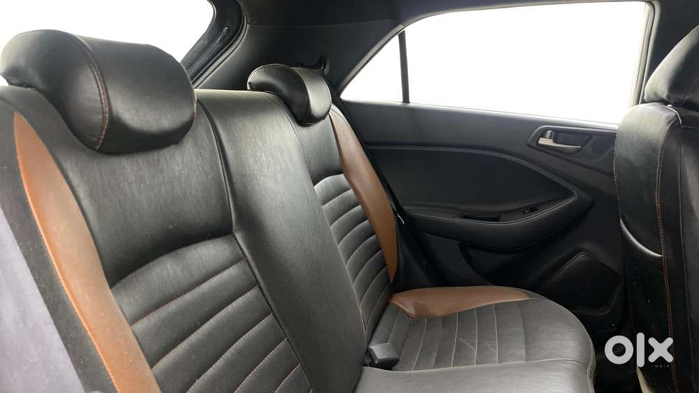Hyundai Elite I20 [2014-2018] 1.4 Asta Crdi Dual Tone, 2017, Diesel