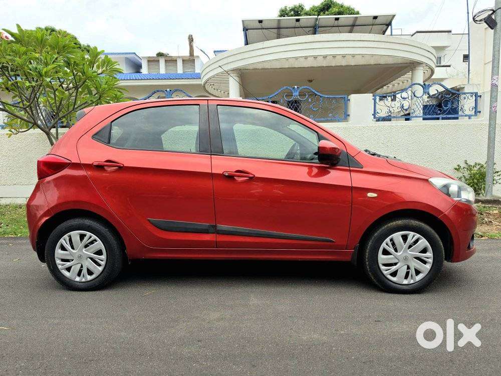 Tata Tiago 1.2 Revotron Xt, 2016, Petrol