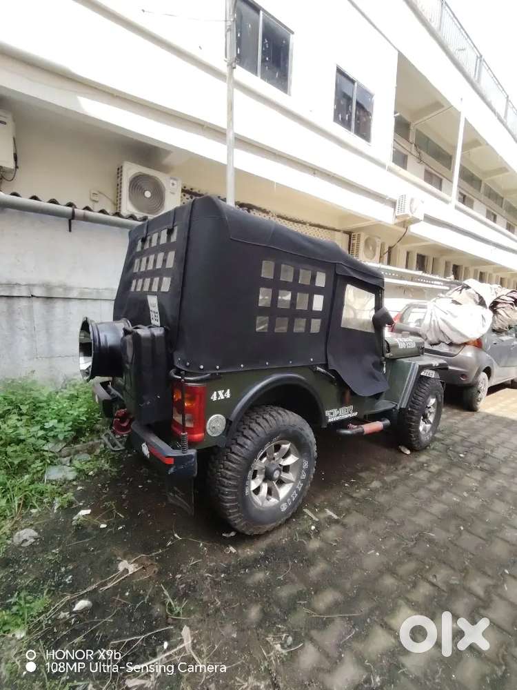 Mahindra Jeep 1984