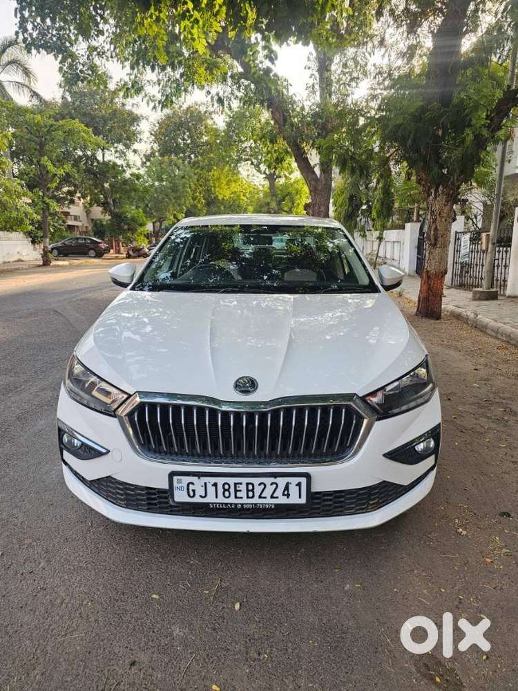 Skoda Slavia 1.0 Ambition Tsi, 2023, Petrol