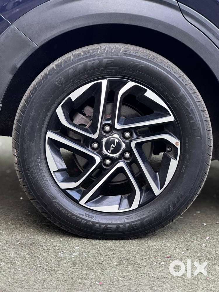 Kia Carens 1.4 Luxury Plus 6 Str, 2022, Petrol