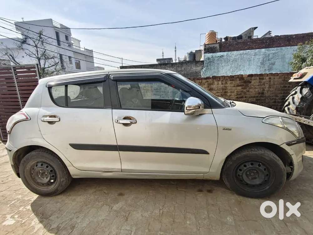 Maruti Suzuki Swift 2013 Diesel 97000 Km Driven