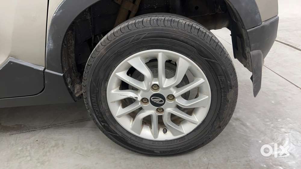Mahindra Kuv 100 Mfalcon G80 K8, 2016, Petrol