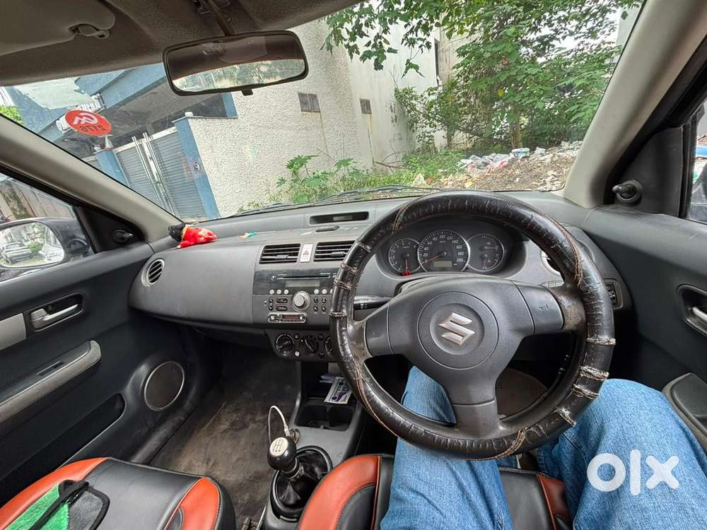 Maruti Swift Dzire 2011