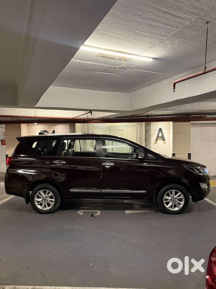 Toyota Innova Crysta 2.4 V 8 Str, 2017, Diesel