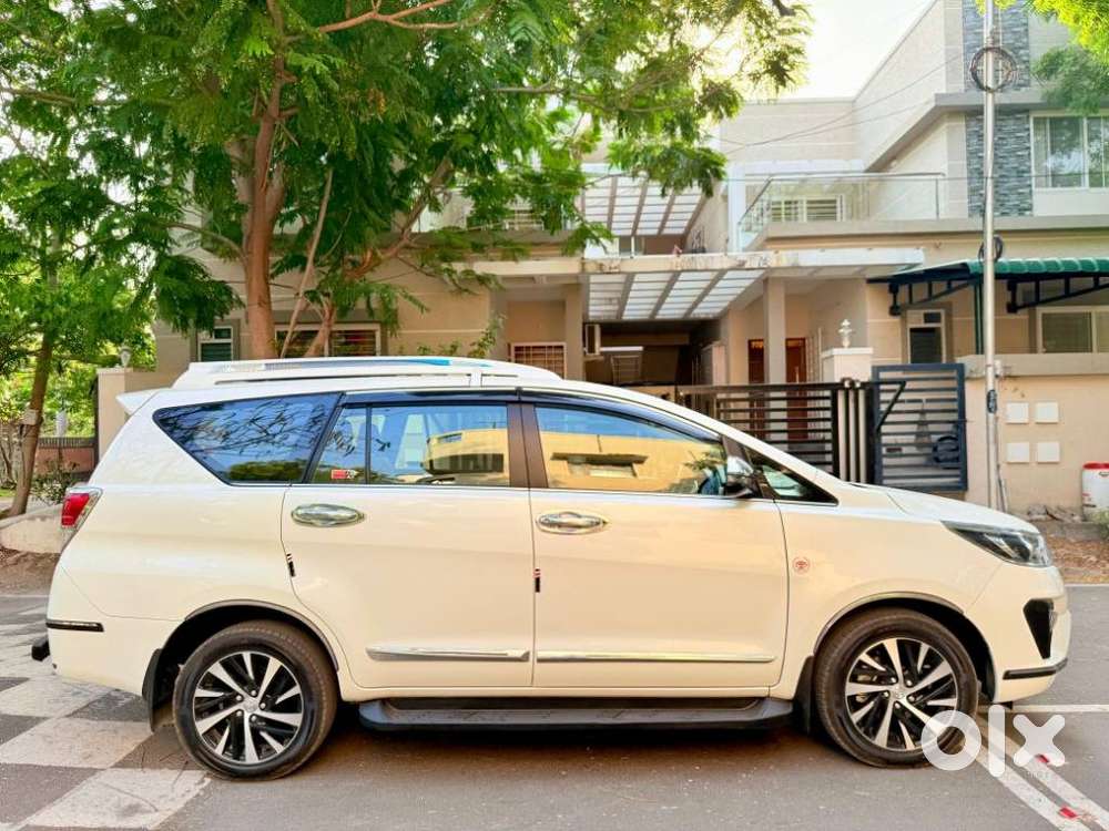 Toyota Innova Crysta Zx 2.4 Diesel 7 Seater, 2022, Diesel