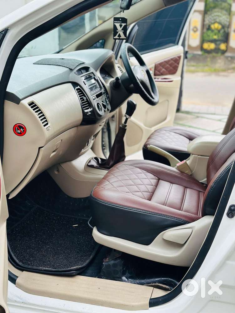 Toyota Innova 2.5 G (diesel) 7 Seater, 2011, Diesel