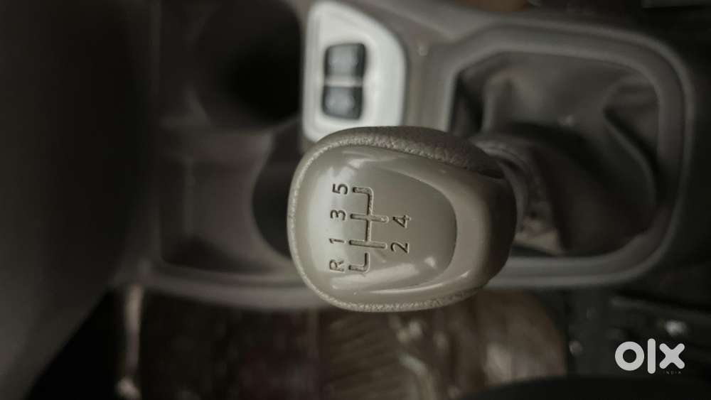 Datsun Redigo T Option, 2016, Petrol
