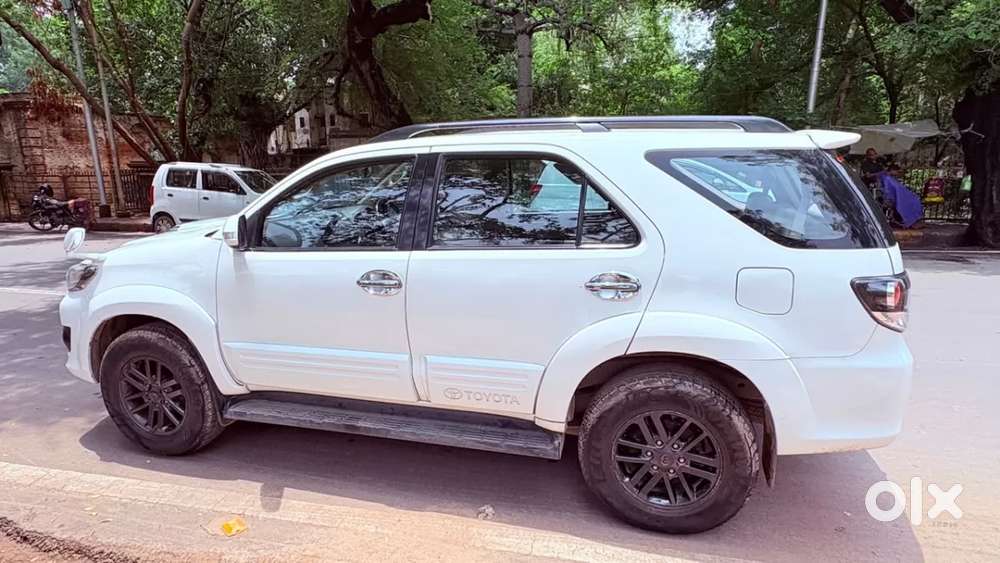 Toyota Fortuner, 2015, Diesel