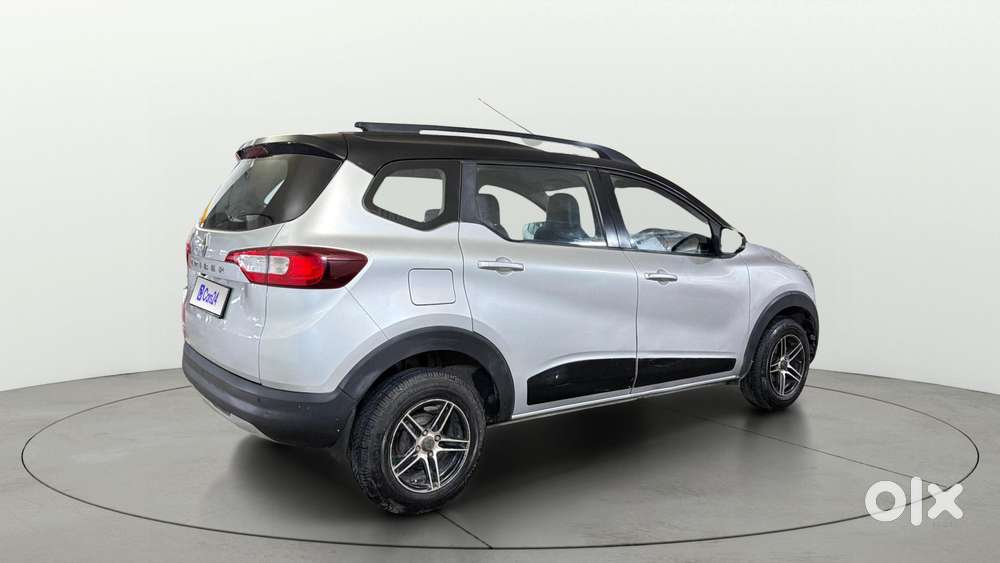 Renault Triber Rxt, 2022, Petrol