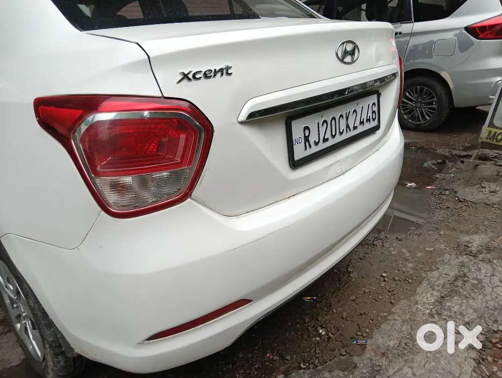 Hyundai Xcent Base 2014