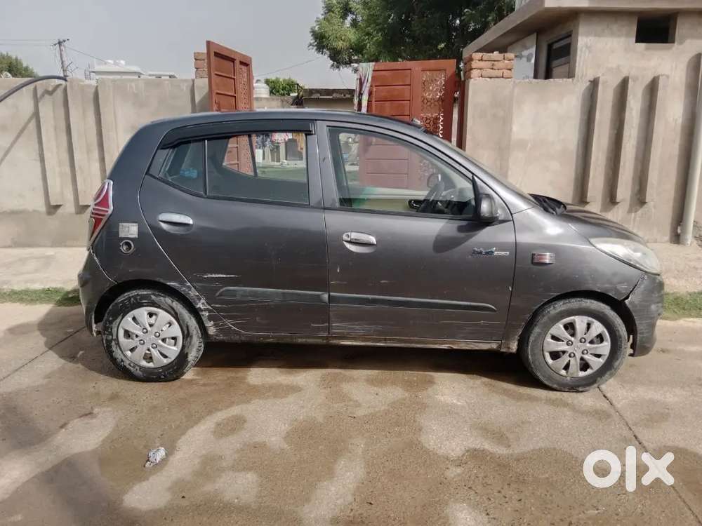 Hyundai I10 Blue Drive Megna 2013 Model