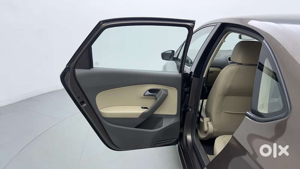 Volkswagen Vento 2010-2013 Petrol Highline, 2016, Petrol