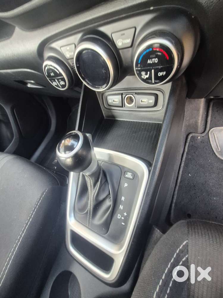 Hyundai Venue Sx Plus Turbo Dct, 2021, Petrol