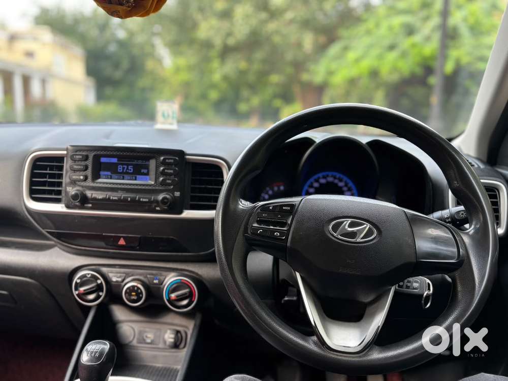 Hyundai Venue S Turbo, 2020, Petrol