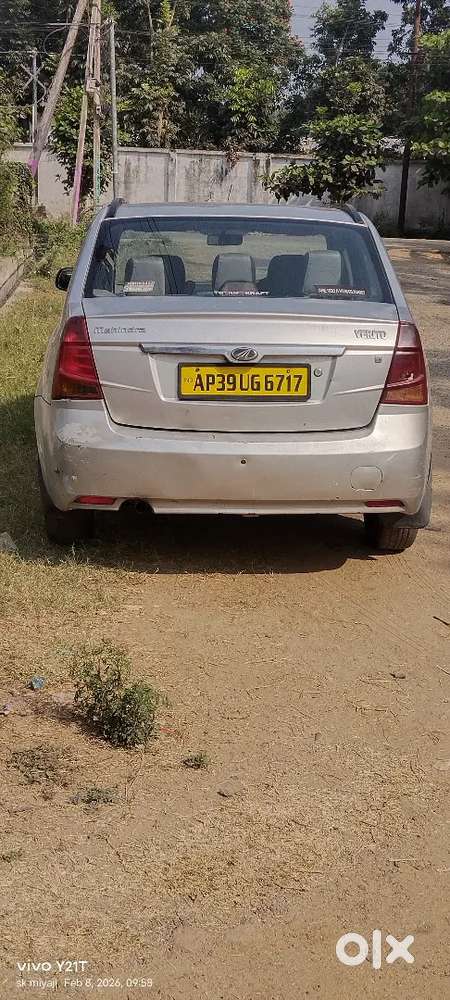 Mahindra E Verito 2016