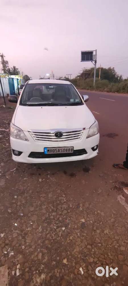 Toyota Innova 2010 Diesel Well Maintained