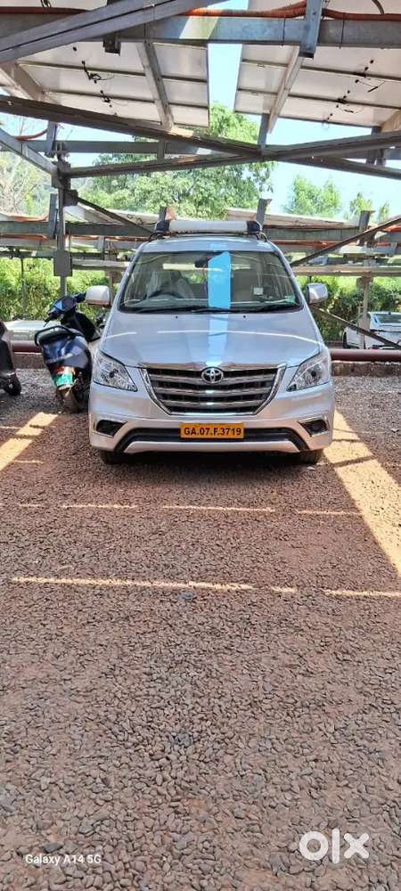 Toyota Innova Hycross 2013
