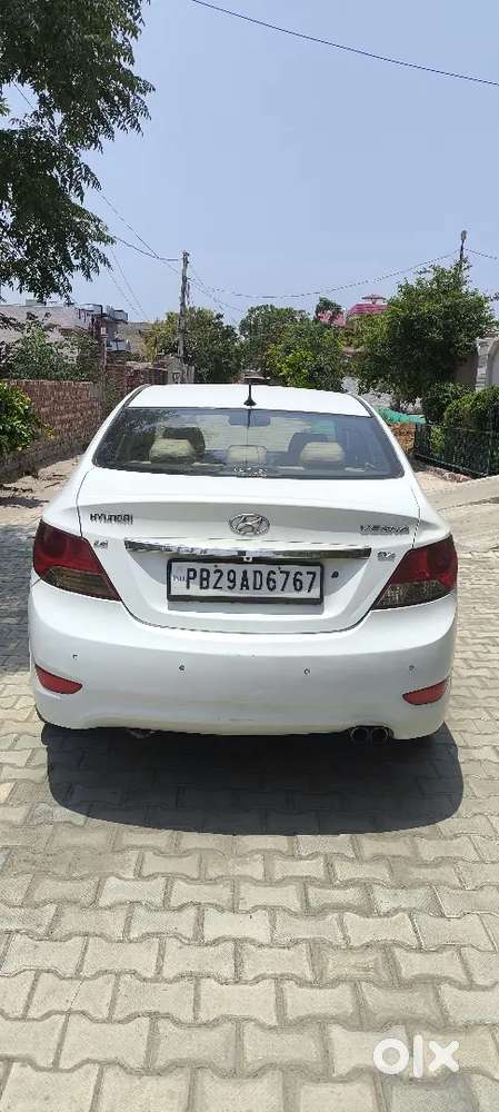 Hyundai Verna (top Model) 2012