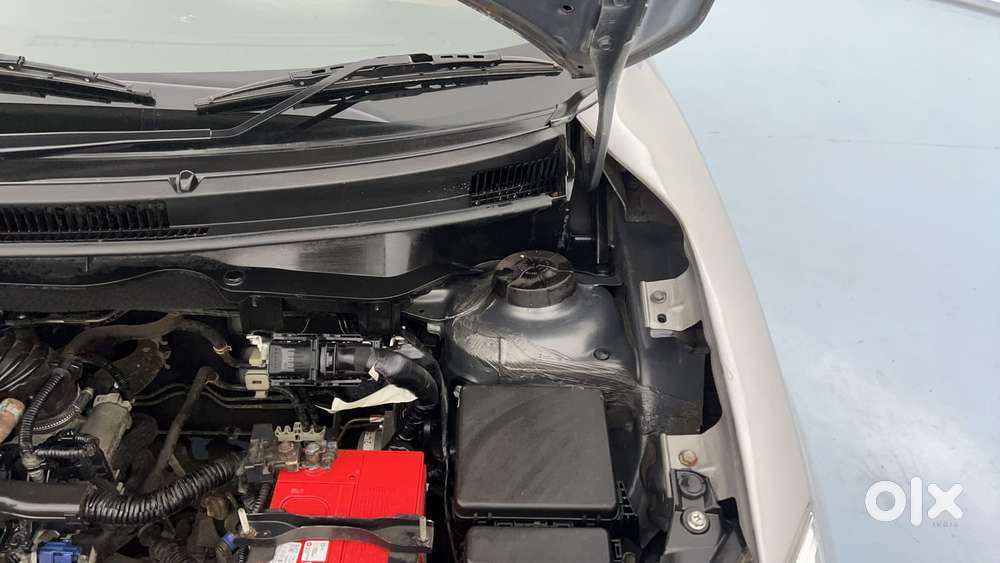 Maruti Suzuki Dzire 1.2 Vxi, 2022, Petrol