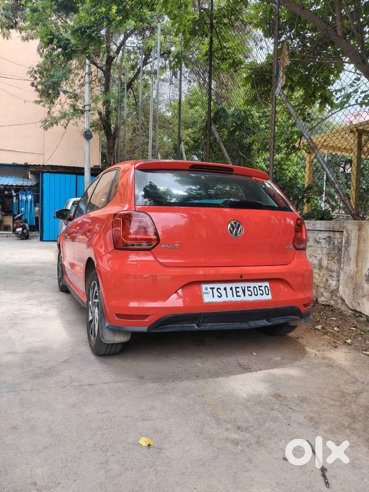 Volkswagen Polo 1.0 Tsi Comfortline Petrol – Flash Red Color