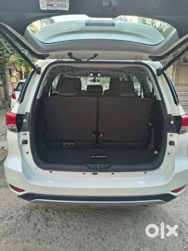 Toyota Fortuner 2017 Diesel 149000 Km Driven