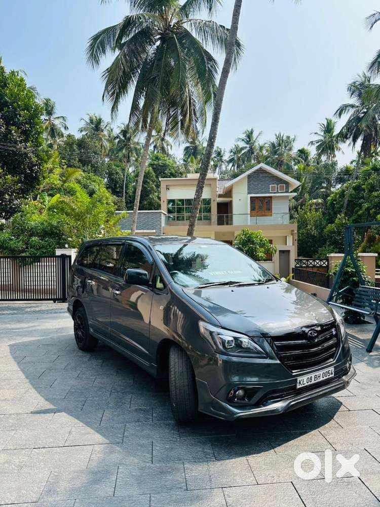 Toyota Innova 2015 Diesel Well Maintained