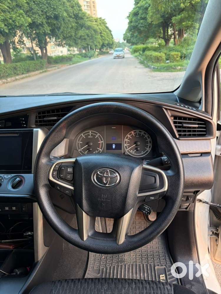 Toyota Innova Crysta 2019