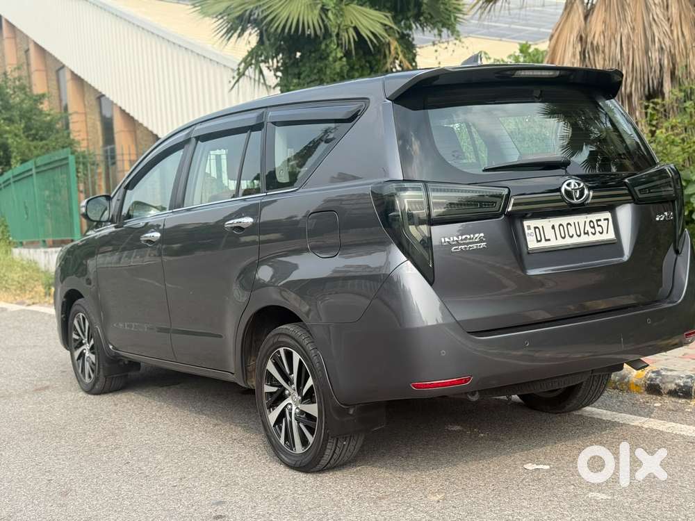 Toyota Innova Crysta [2020-ongoing] 2.7 Zx At 7 Str, 2022, Petrol