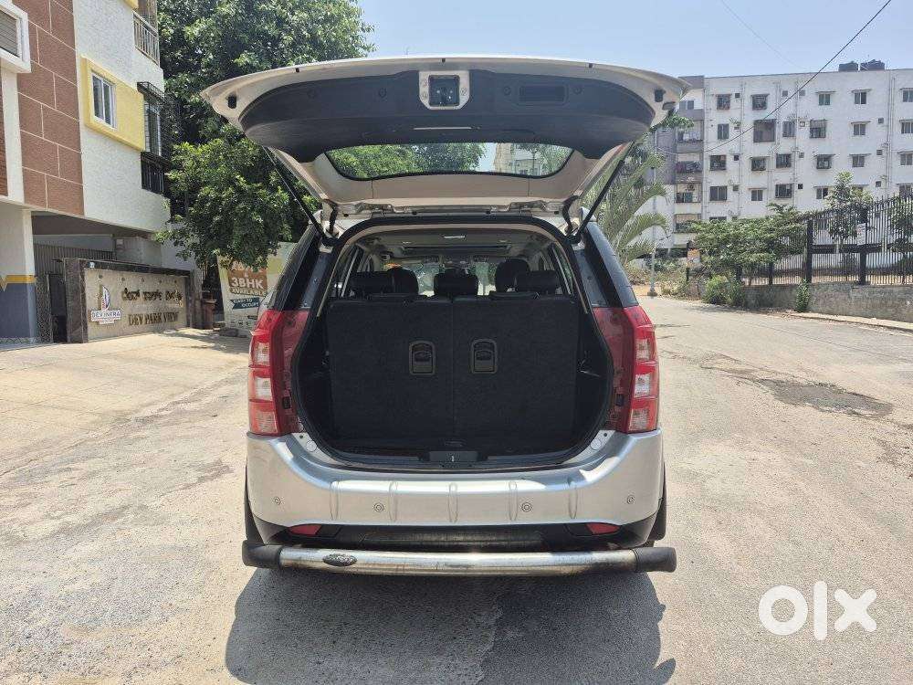 Mahindra Xuv500 2.2 W10, 2018, Petrol