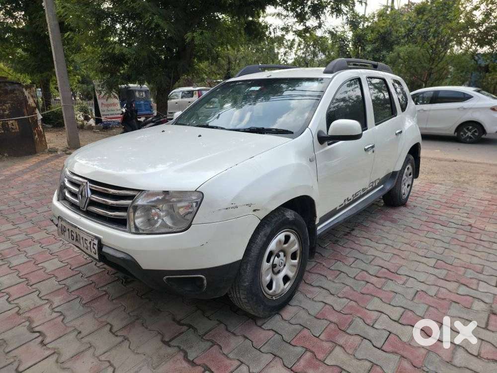 Renault Duster Rxe, 2013, Petrol
