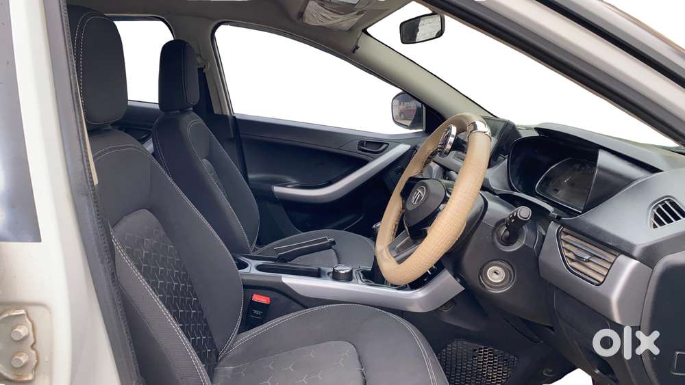 Tata Nexon 1.2 Revotron Xm (s), 2022, Petrol