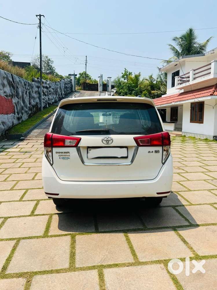 Toyota Innova Crysta 2022