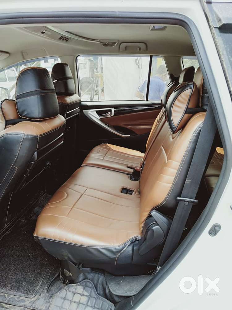 Toyota Innova Crysta 2016