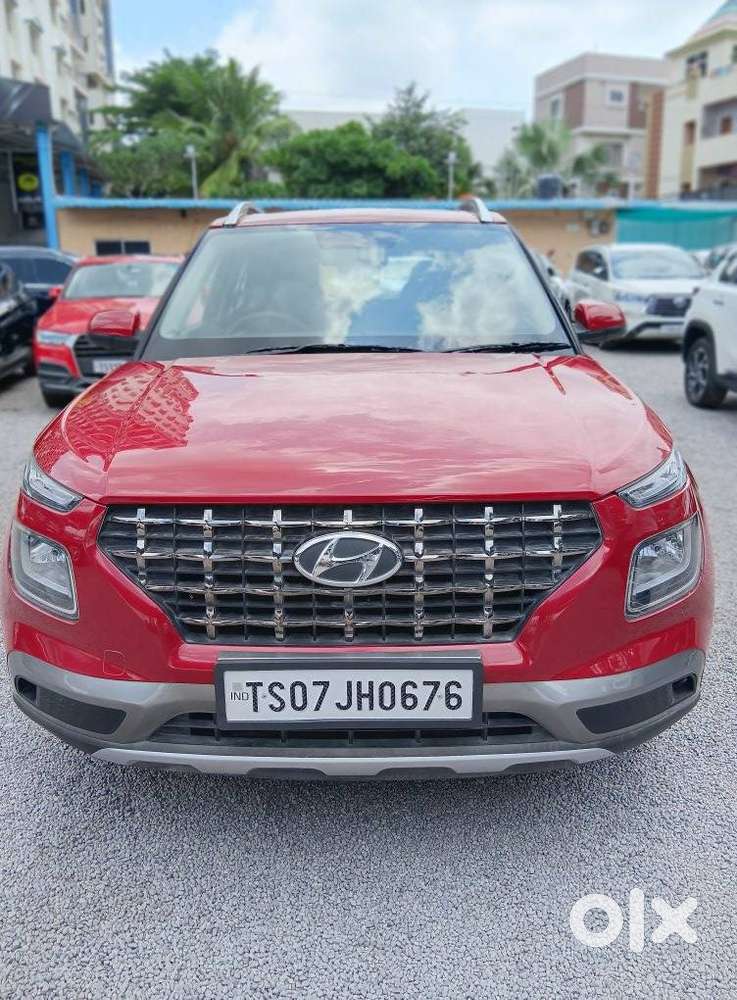 Hyundai Venue 1.2 S (o), 2022, Petrol