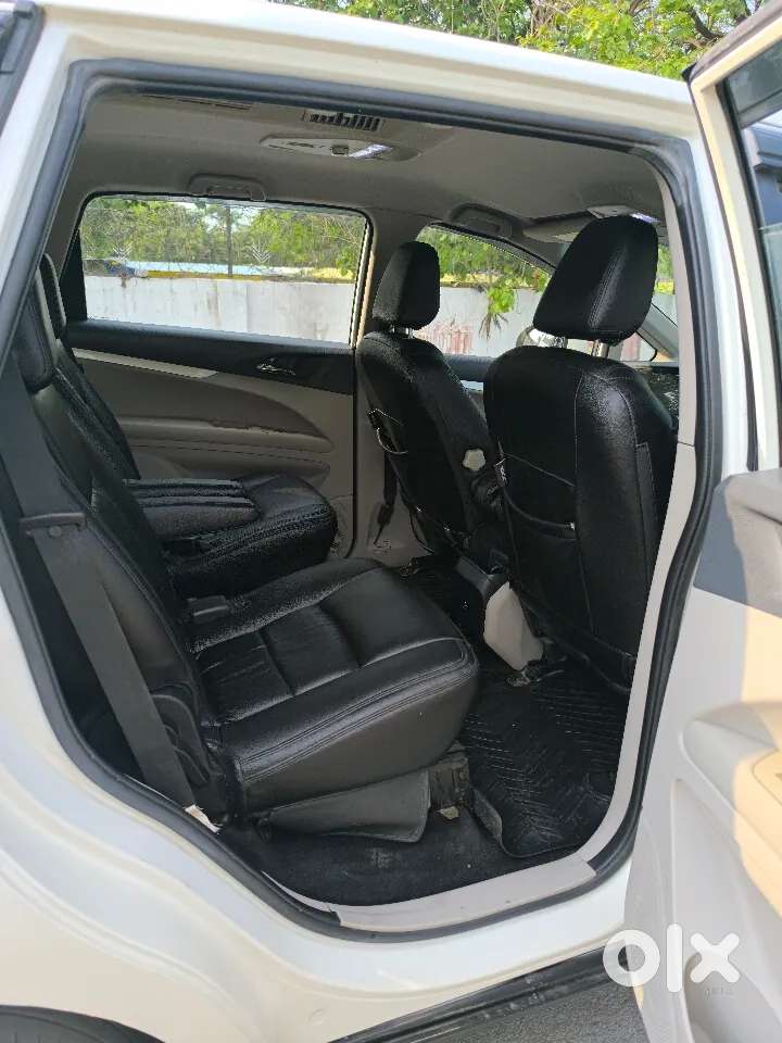 Mahindra Marazzo 1.5 M6 Plus 7 Str, 2021, Diesel