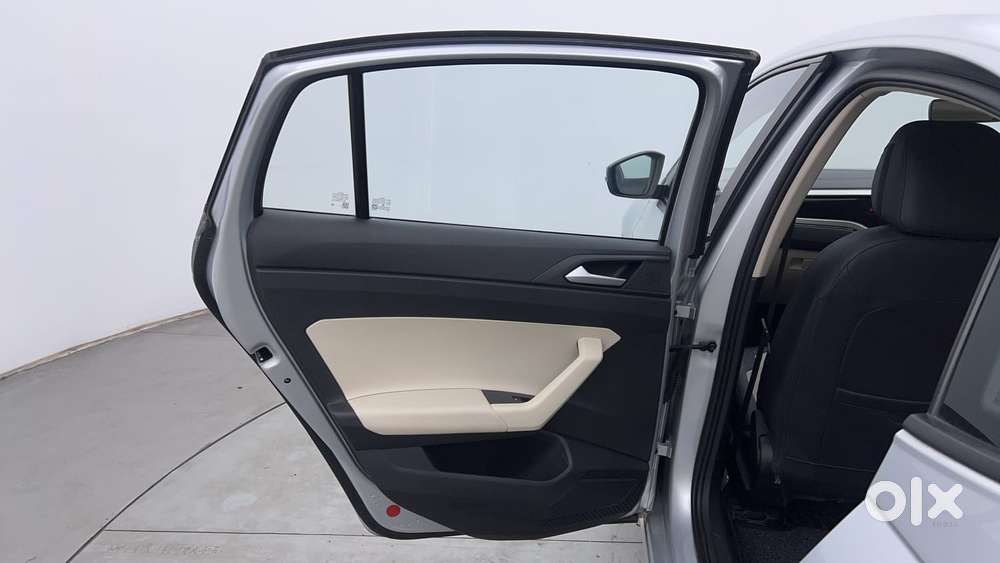 Volkswagen Virtus Highline Plus 1.0 Tsi At, 2022, Petrol