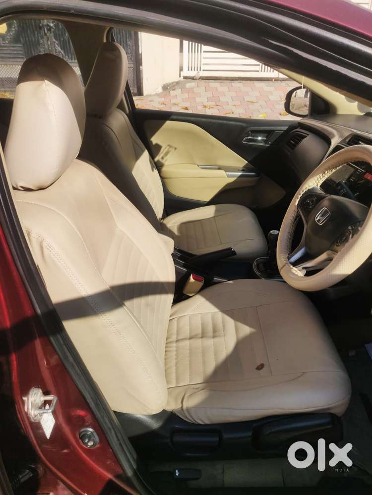 Honda City 1.5 V 5th Gen I-vtec Mt, 2016, Petrol