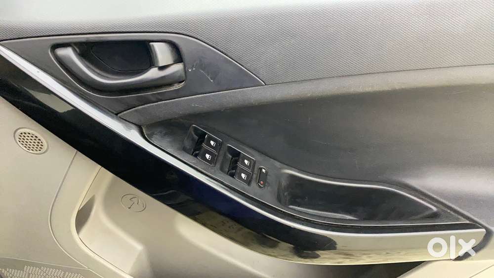 Tata Nexon 1.2 Revotron Xm, 2018, Cng & Hybrids