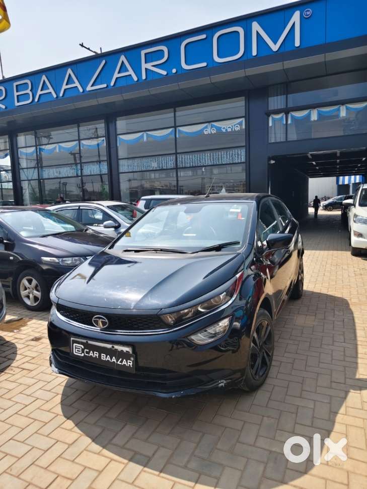 Tata Altroz 1.2 Xz Plus Dark Edition, 2023, Petrol