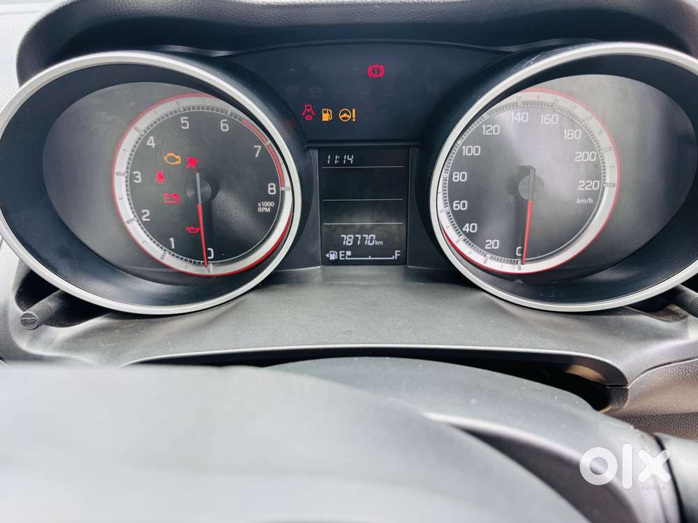 Maruti Suzuki Swift Vxi + Manual, 2018, Petrol