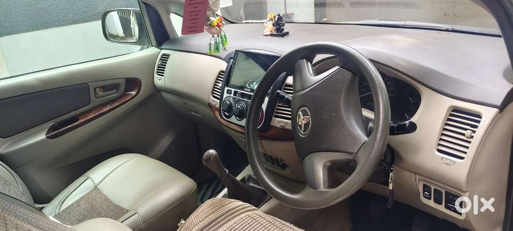 Toyota Innova2013 G4 Excellent Condition 8 Seater