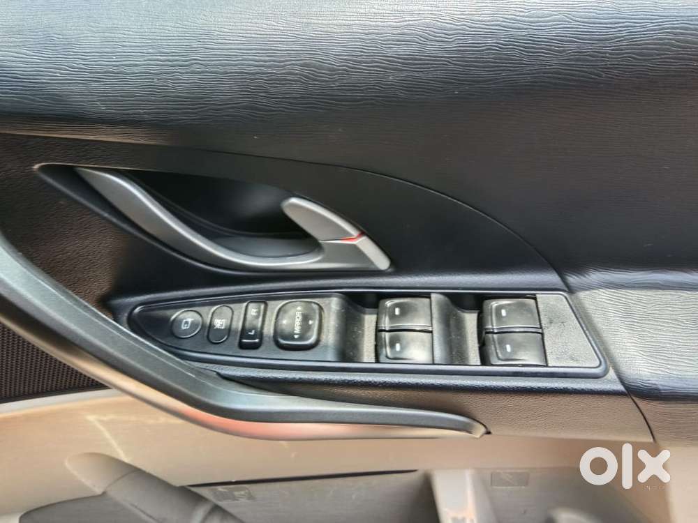 Mahindra Xuv500 W10 Awd, 2016, Diesel