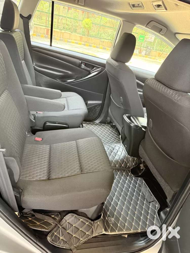 Toyota Innova Crysta 2.4 G Plus Mt 7 Str, 2019, Diesel