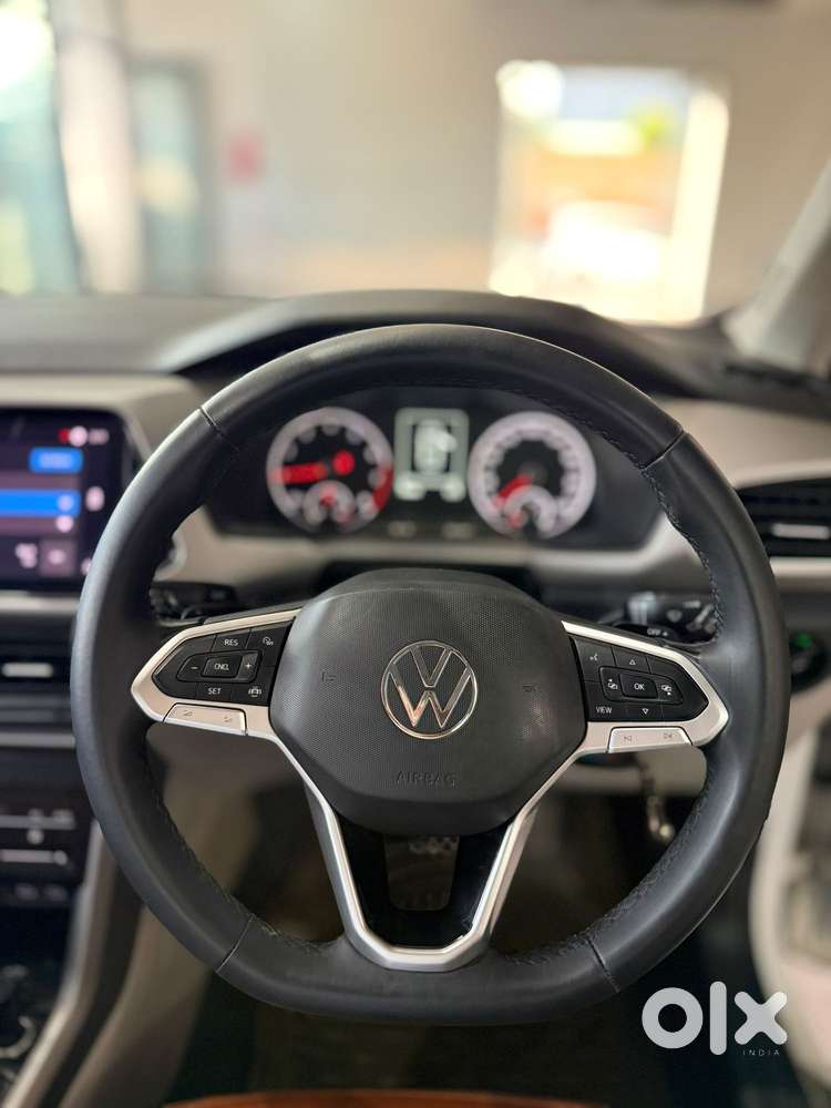 Volkswagen Taigun 1.0 Tsi Highline At, 2022, Petrol