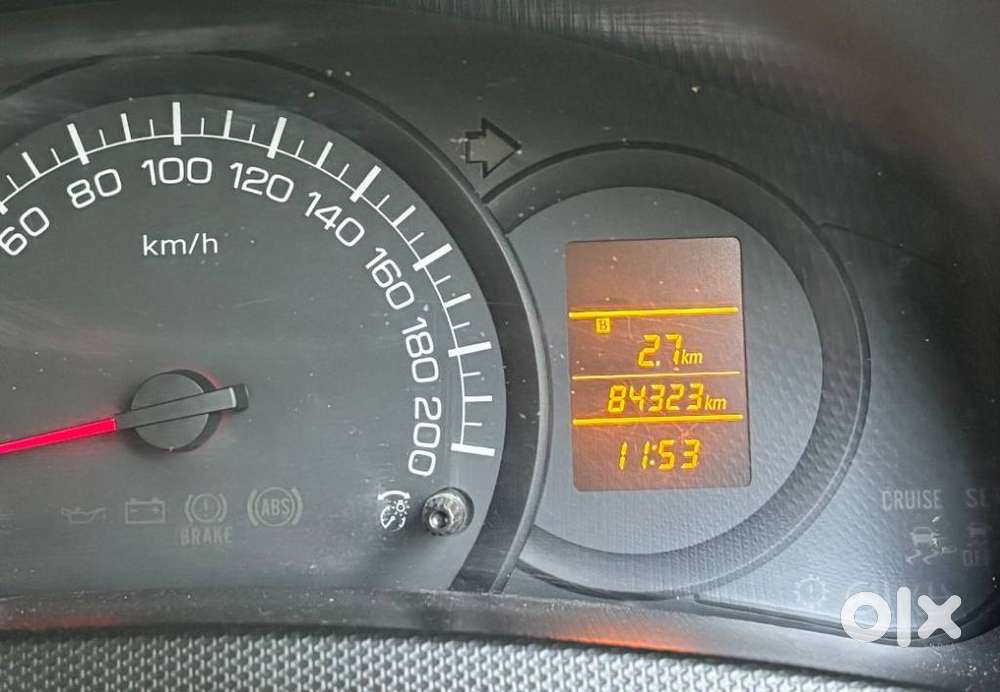 Maruti Suzuki Swift Vxi + Manual, 2017, Cng & Hybrids
