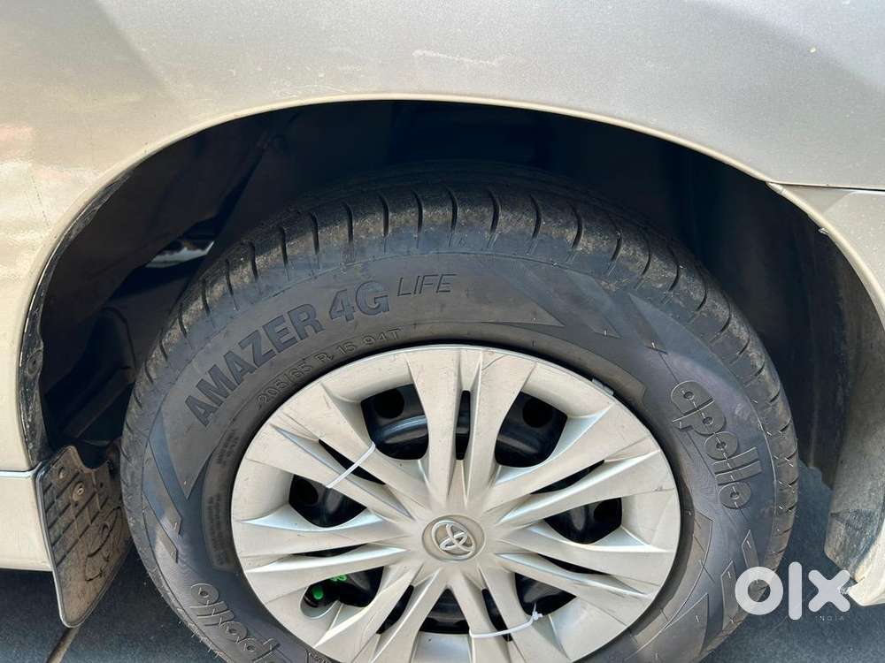 Toyota Innova 2015